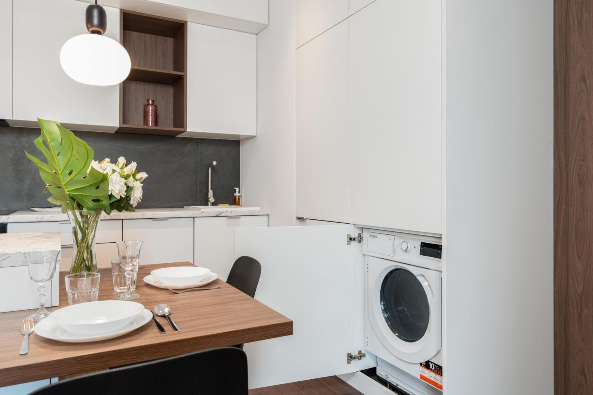 Stylish & Comfy Garbary Apartments With Parking By Noclegi Renters Poznan Exterior photo